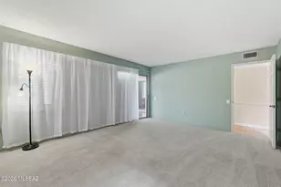730 W Camino Iturbide, Green Valley, AZ 85622 - Photo 12