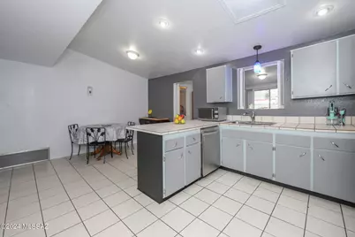 9789 E Burnett Street, Tucson, AZ 85730 - Photo 6