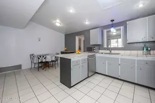 9789 E Burnett St, Tucson, AZ 85730 - Photo 6