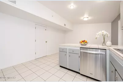 9789 E Burnett Street, Tucson, AZ 85730 - Photo 10