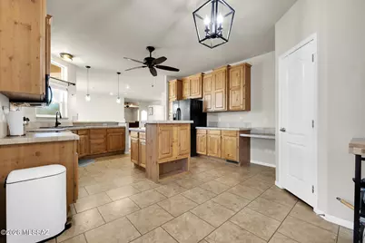 7045 N Hot Desert Trail, Tucson, AZ 85743 - Photo 20