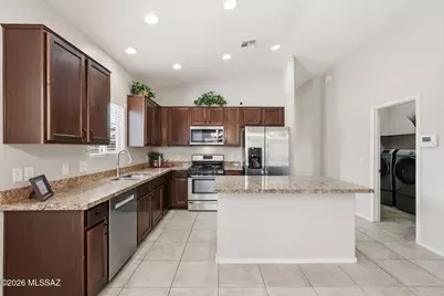 9002 W Grayling Drive, Marana, AZ 85653 - Photo 12