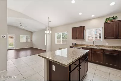 9002 W Grayling Drive, Marana, AZ 85653 - Photo 14