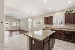 9002 W Grayling Dr, Marana, AZ 85653 - Photo 14