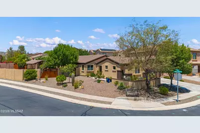1290 W Molinetto Drive, Oro Valley, AZ 85737 - Photo 2