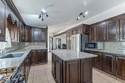 10935 S Swan Road, Tucson, AZ 85756 - Photo 12