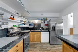 6352 N Barcelona Ln, Tucson, AZ 85704 - Photo 4