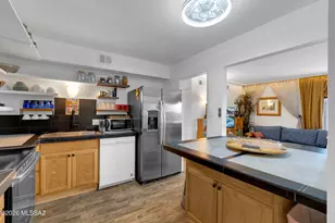 6352 N Barcelona Ln, Tucson, AZ 85704 - Photo 2