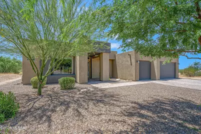 8882 E Placita Rio De Vidrio, Tucson, AZ 85749 - Photo 4