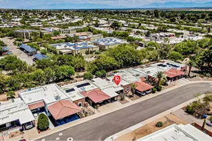 158 W Los Robles, Green Valley, AZ 85614 - Photo 44