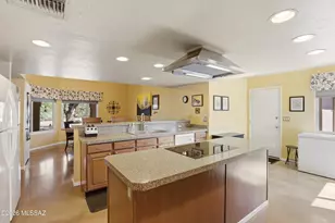 4670 N Shinumo Dr, Tucson, AZ 85749 - Photo 18