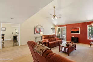 4670 N Shinumo Dr, Tucson, AZ 85749 - Photo 14