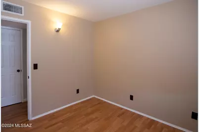 6570 E Nicaragua Drive, Tucson, AZ 85730 - Photo 12
