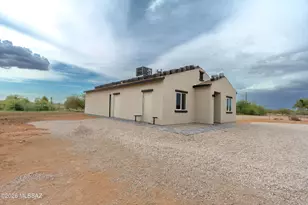 9741 N McGinnis Rd, Marana, AZ 85653 - Photo 2