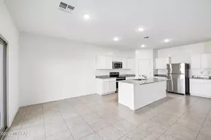 6743 W Star Wash Loop, Tucson, AZ 85757 - Photo 8