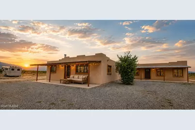 827 E Newland Street, Pearce, AZ 85625 - Photo 1