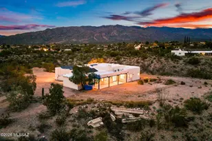 7521 S Cactus Thorn Ln, Tucson, AZ 85747 - Photo 1