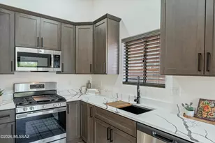 9316 N Eagle Dancer Dr, Tucson, AZ 85742 - Photo 18