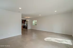 8707 E Wallen Ridge Dr, Tucson, AZ 85710 - Photo 4
