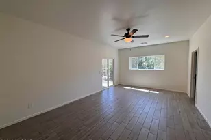 307 S Meadowood Ln, Sierra Vista, AZ 85635 - Photo 8