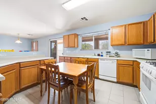 6706 S Parliament Dr, Tucson, AZ 85756 - Photo 16
