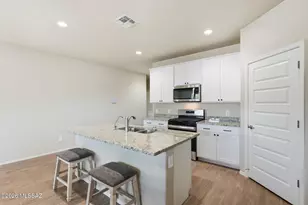 10244 N Black Dalea Dr, Marana, AZ 85653 - Photo 14