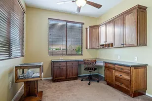 461 W Astruc Dr, Green Valley, AZ 85614 - Photo 16