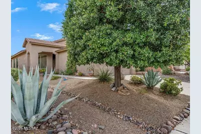 461 W Astruc Drive, Green Valley, AZ 85614 - Photo 2