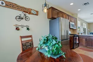 461 W Astruc Dr, Green Valley, AZ 85614 - Photo 12