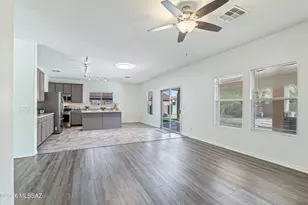 304 E Western Hemlock Pl, Sahuarita, AZ 85629 - Photo 8