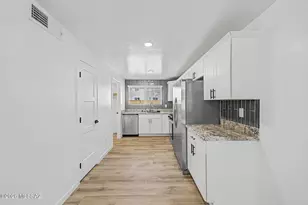 1160 N Catalina Ave, Tucson, AZ 85712 - Photo 2