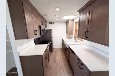 4002 S Lazy Palm Drive, Tucson, AZ 85730 - Photo 2