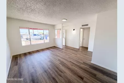 2704 S Lands End Road, Tucson, AZ 85713 - Photo 8