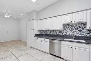 745 W Sunlight Ln, Tucson, AZ 85704 - Photo 14
