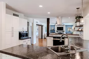 4317 N Drake Pl, Tucson, AZ 85749 - Photo 12