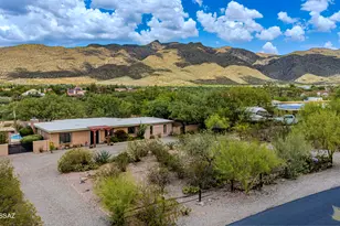 4317 N Drake Pl, Tucson, AZ 85749 - Photo 2