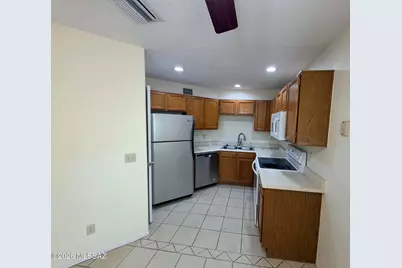 6655 N Canyon Crest Drive #12172, Tucson, AZ 85750 - Photo 8