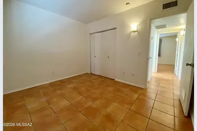 2716 S Oakenshield Way, Tucson, AZ 85730 - Photo 12