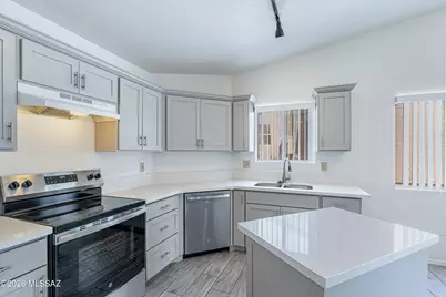 8812 E Squaw Peak Drive, Tucson, AZ 85730 - Photo 14