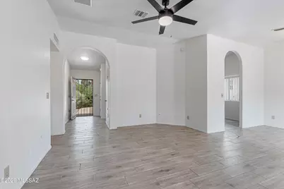 8812 E Squaw Peak Drive, Tucson, AZ 85730 - Photo 6