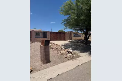 1838 W Calle Del Arroyito, Tucson, AZ 85713 - Photo 2
