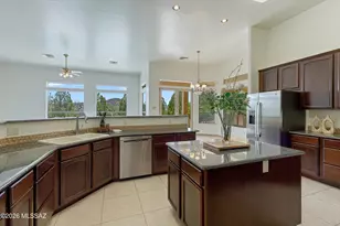 837 N Circulo Zagala, Tucson, AZ 85745 - Photo 2