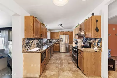 6573 E Calle Herculo, Tucson, AZ 85710 - Photo 16