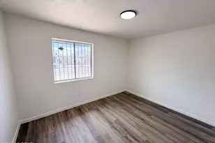 402 W District St, Tucson, AZ 85714 - Photo 8