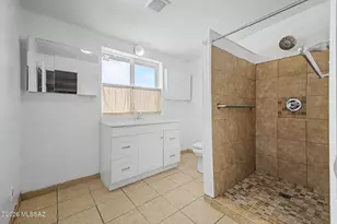 7957 E Nicaragua Dr, Tucson, AZ 85730 - Photo 16