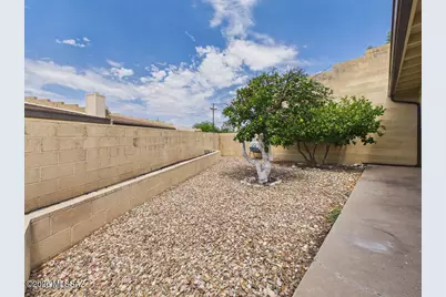 1720 S Traub Drive, Tucson, AZ 85710 - Photo 18