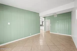 5652 E 13th St, Tucson, AZ 85711 - Photo 16
