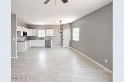 328 E 24th Street, Tucson, AZ 85713 - Photo 6