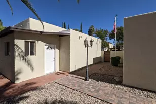 2909 N Cascada Cir, Tucson, AZ 85715 - Photo 8