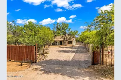 11134 E Edison Street, Tucson, AZ 85749 - Photo 2